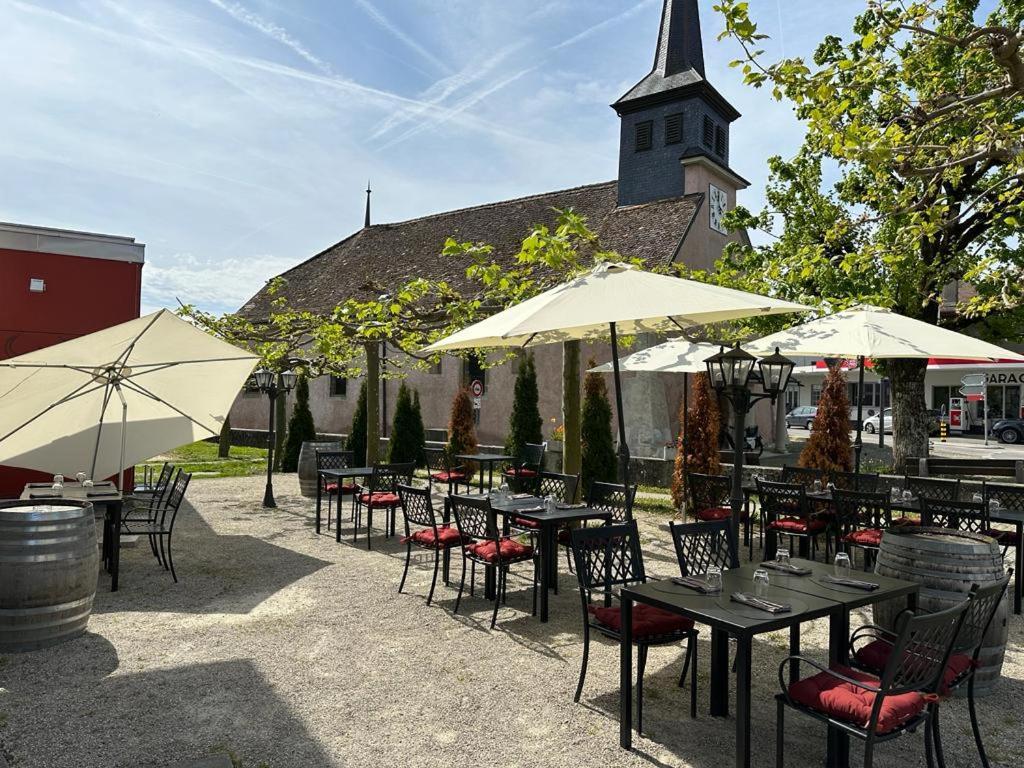Au Boeuf Rouge Hotel Crassier Exterior photo